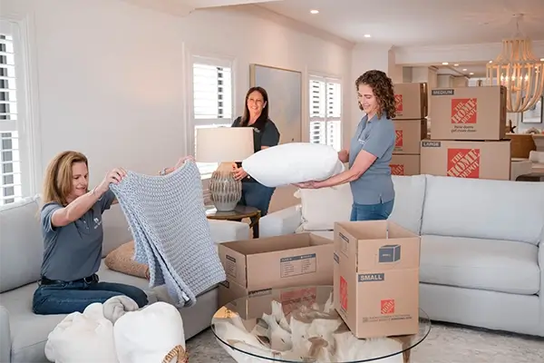 NEU-Spaces-Packing-Move-Management NEU Spaces team packing a home for a move